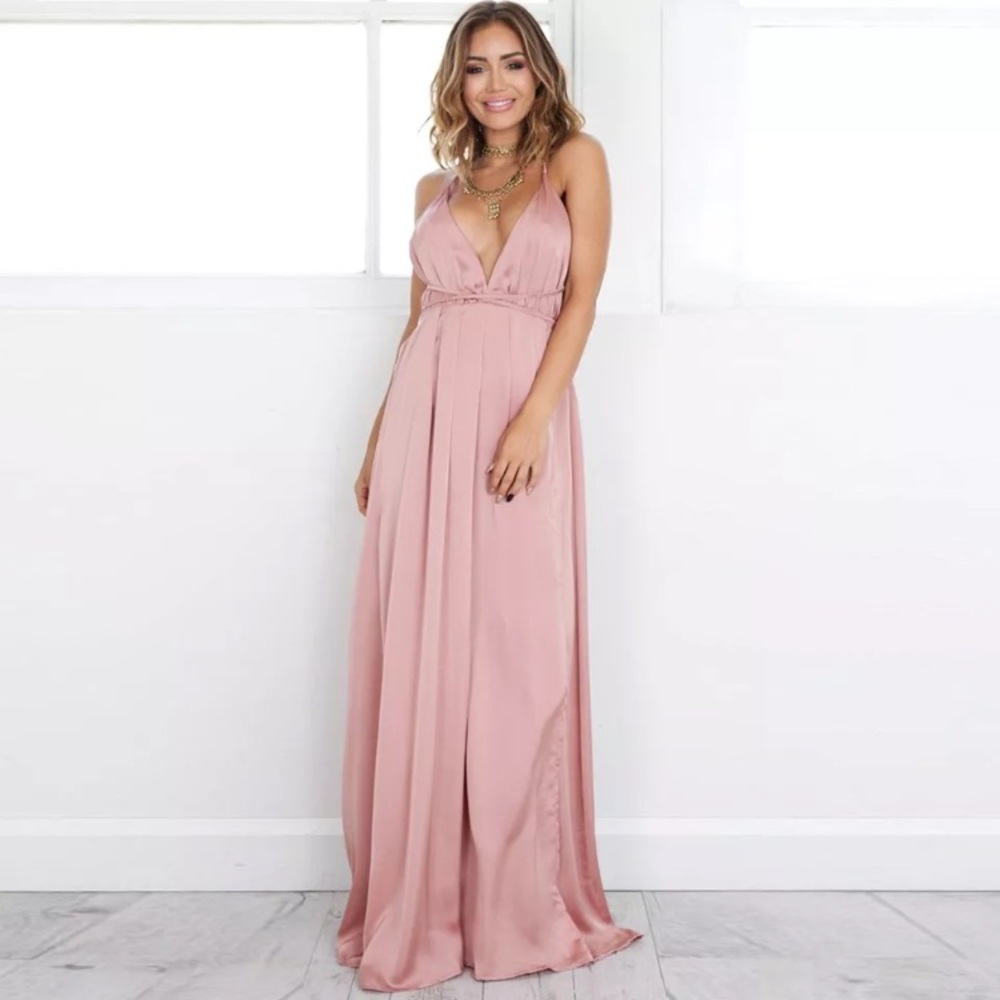 ✨🌸 Silky Maxi Dress 🌸✨ - Picture 2 of 8
